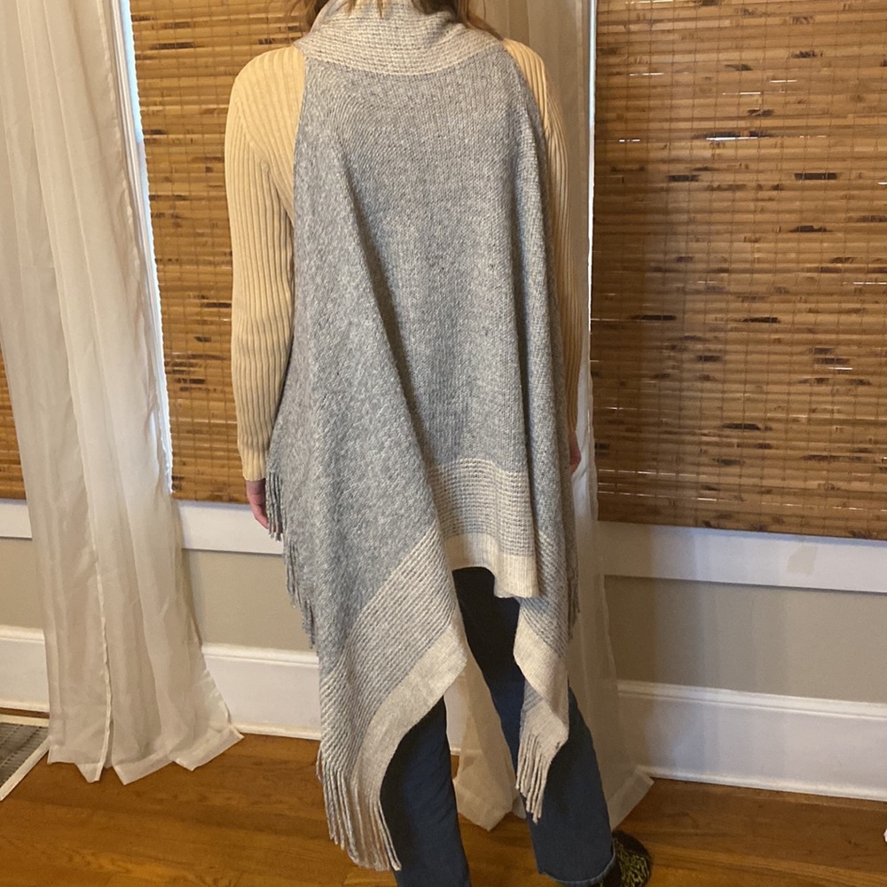 Soft Fringed Cream gray gold sweater duster vest